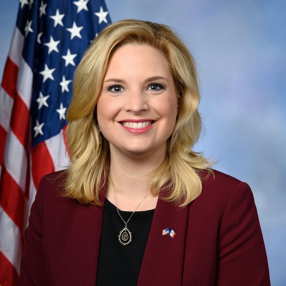 Ashley Hinson, official congressional portrait